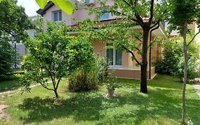 Villa Tamara With Garden And River View - Free Private Parking - Garage